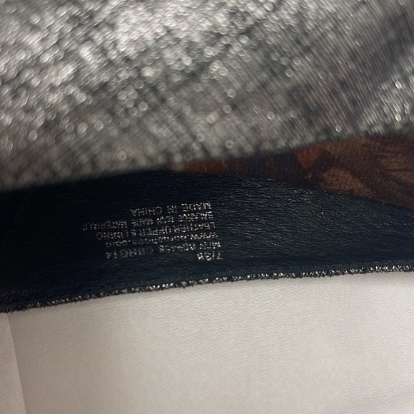 Born Black Metallic Slip on Flats with Bow Size US 7 EU 38 M/W width - Picture 12 of 16